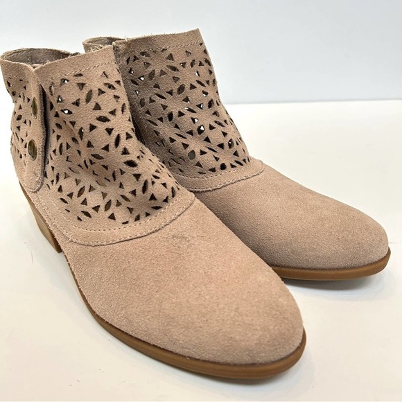 Baretraps Garin Ankle Boot Bootie Tan Suede Leather,  Size 6.5 - Picture 7 of 9